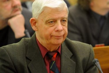 Vienotības politiķis